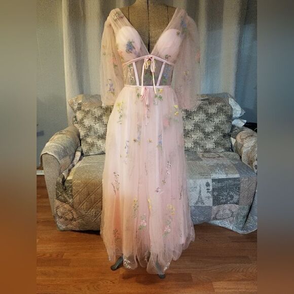 Pastel Castle Corset Gown NWT SIZE 6 - Picture 13 of 17